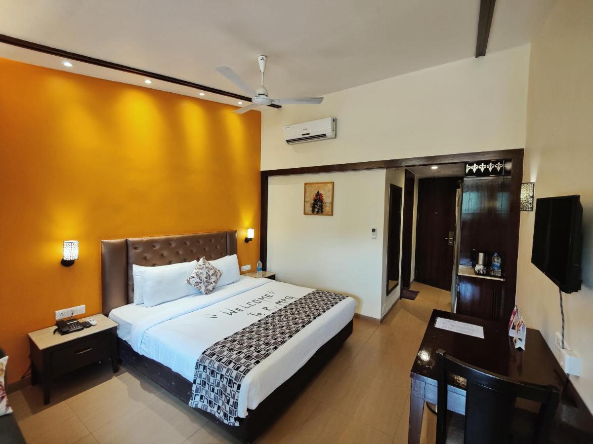 Regenta Mpg Club Mahabaleshwar Hotel Ngoại thất bức ảnh